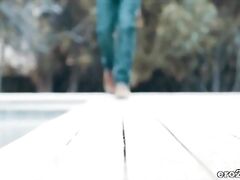 Karlee Gray squirts on her lover's dick